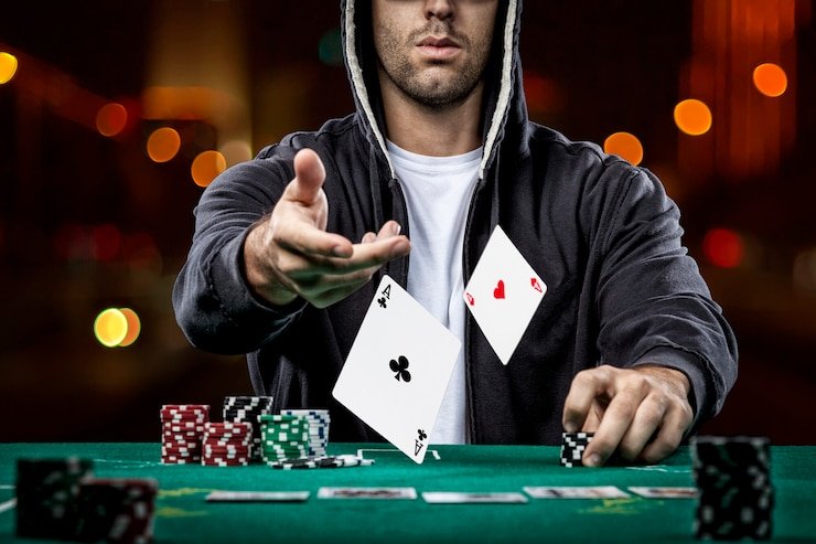 Tabel manfaat VIP di max77 slot menunjukkan bonus cashback dan promosi eksklusif untuk setiap tingkat